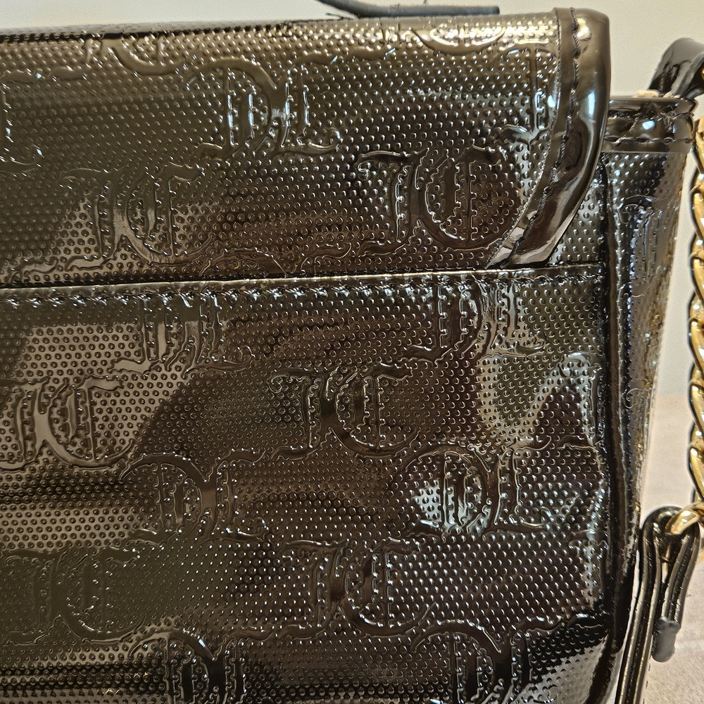 Juicy Couture Black Crossbody Bag with Gold Chain - Picture 8 of 16